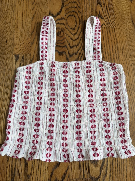 American Eagle Outfitters Tops - American Eagle Outfitters White Knit Tank with Red Floral Stripe
